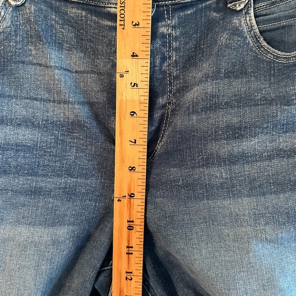 DEMOCRACY 12 “Ab"solution High Rise Round Up Boyfriend Jean Raw Hem SOLD OUT $88 - Picture 11 of 16